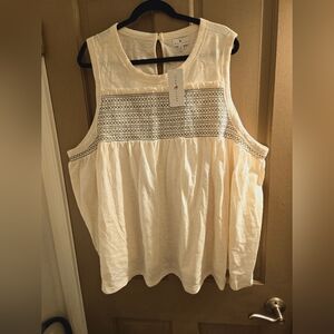 * New True Craft 4x Short Sleeve Embroidered Knit Tunic